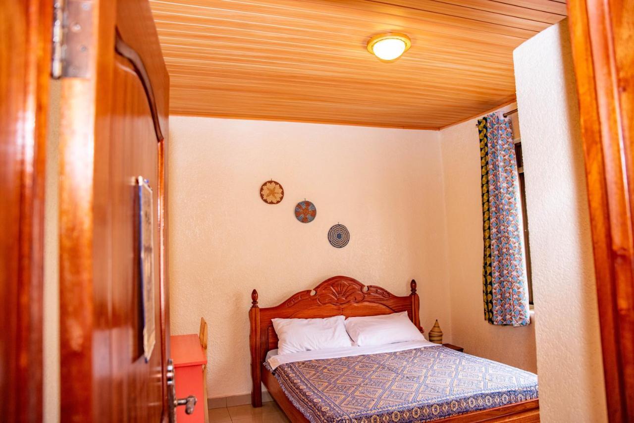 Hostel Kigali Castle Exterior foto